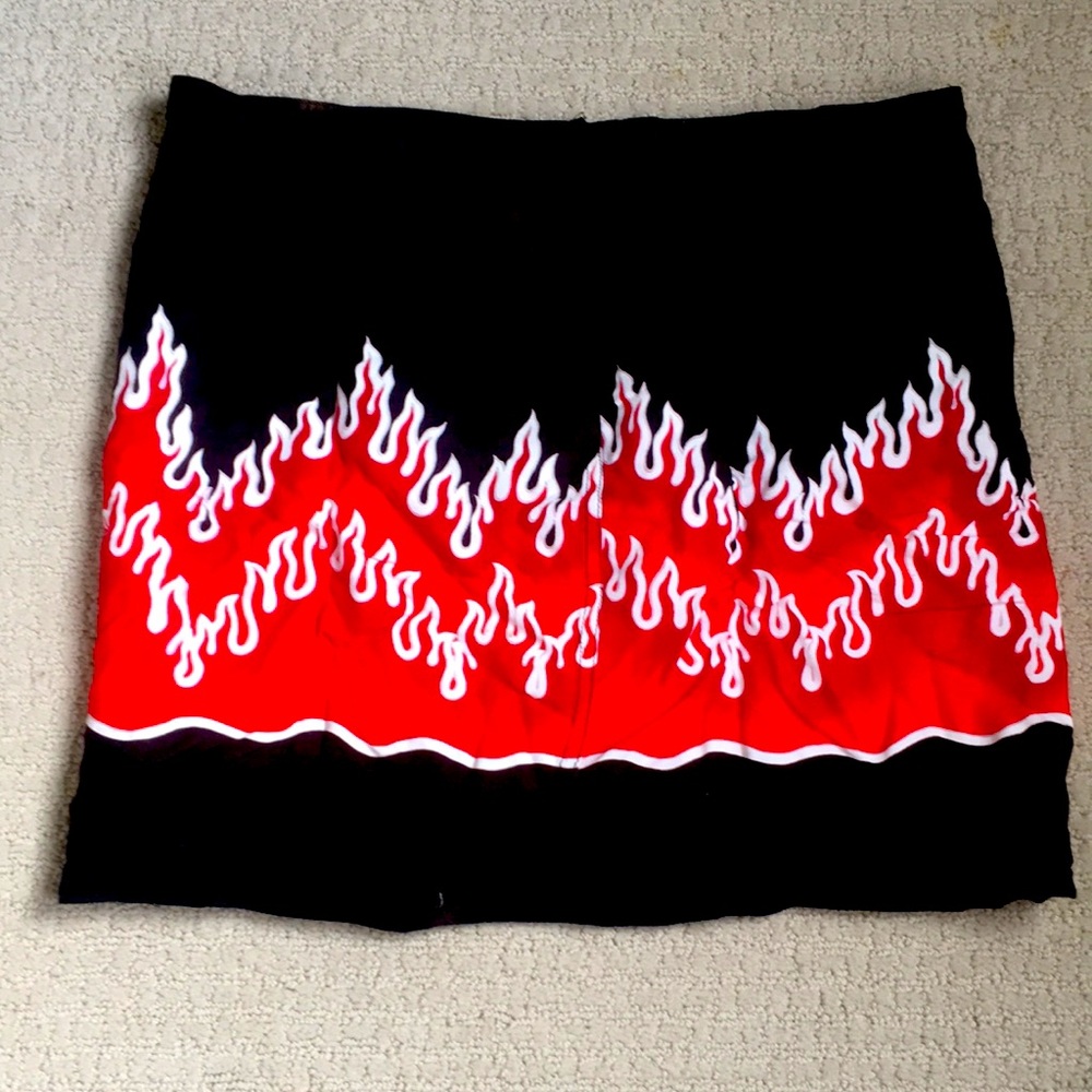 Ubu Clothing Flame Print Beach Sarong Wrap Skirt Rayon Black Red